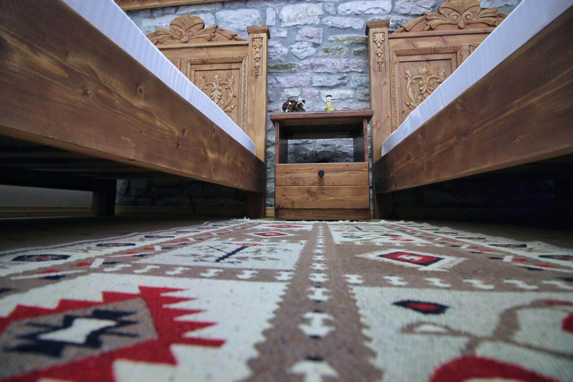 Guri Guesthouse Gjirokaster Exterior photo